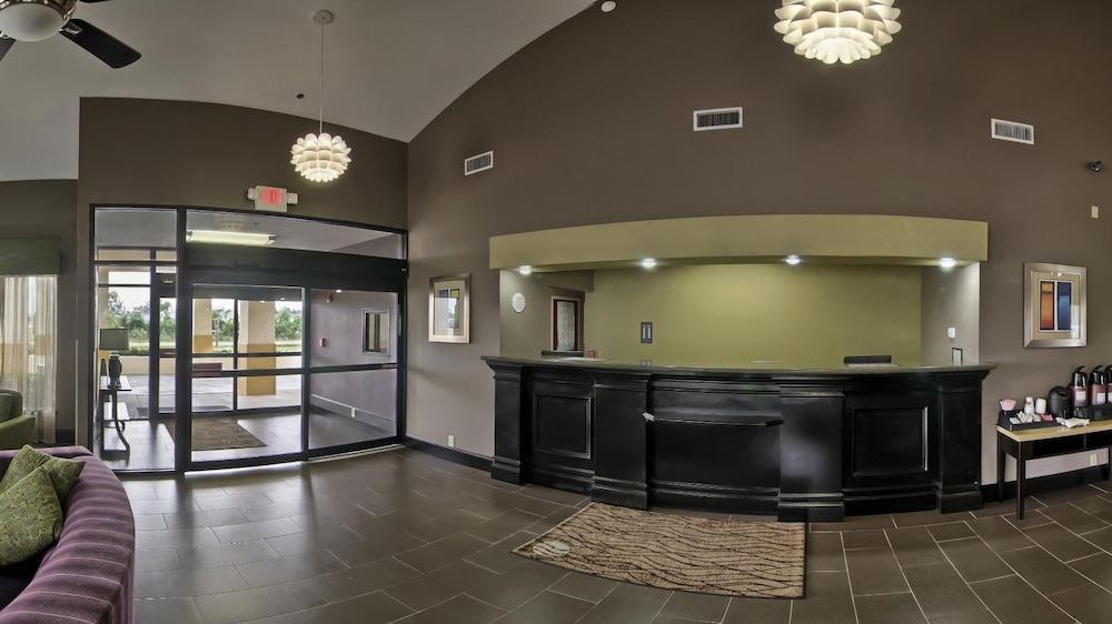 Hotel Super 8 By Wyndham La 3*