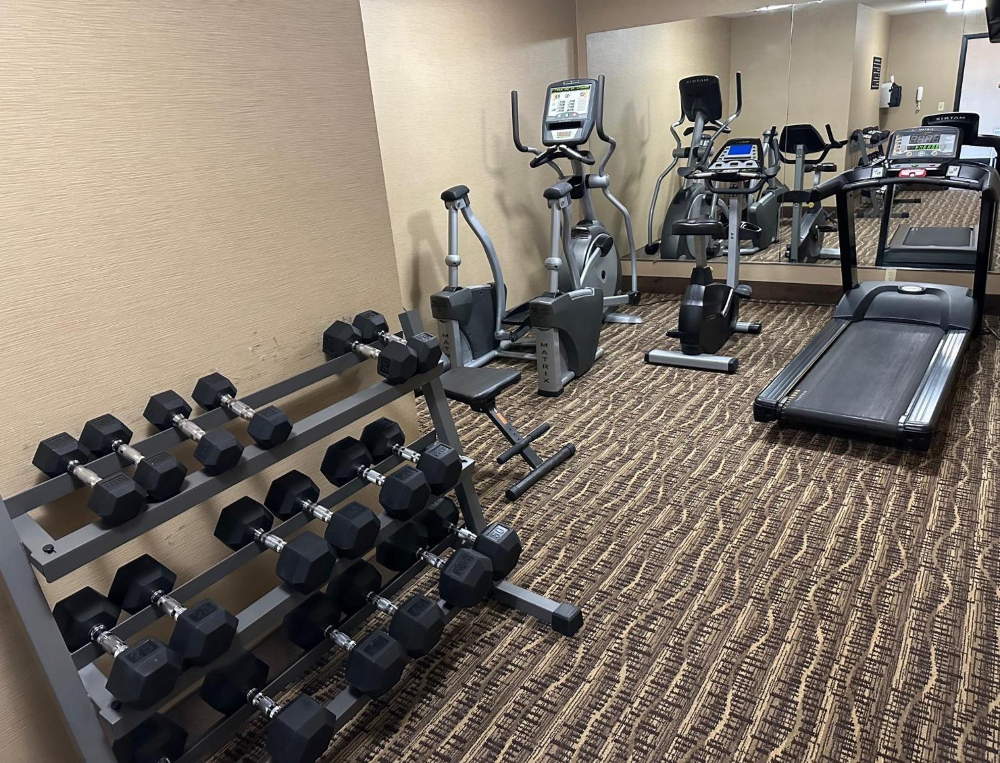 Hotel Econo Inn&suites 3*