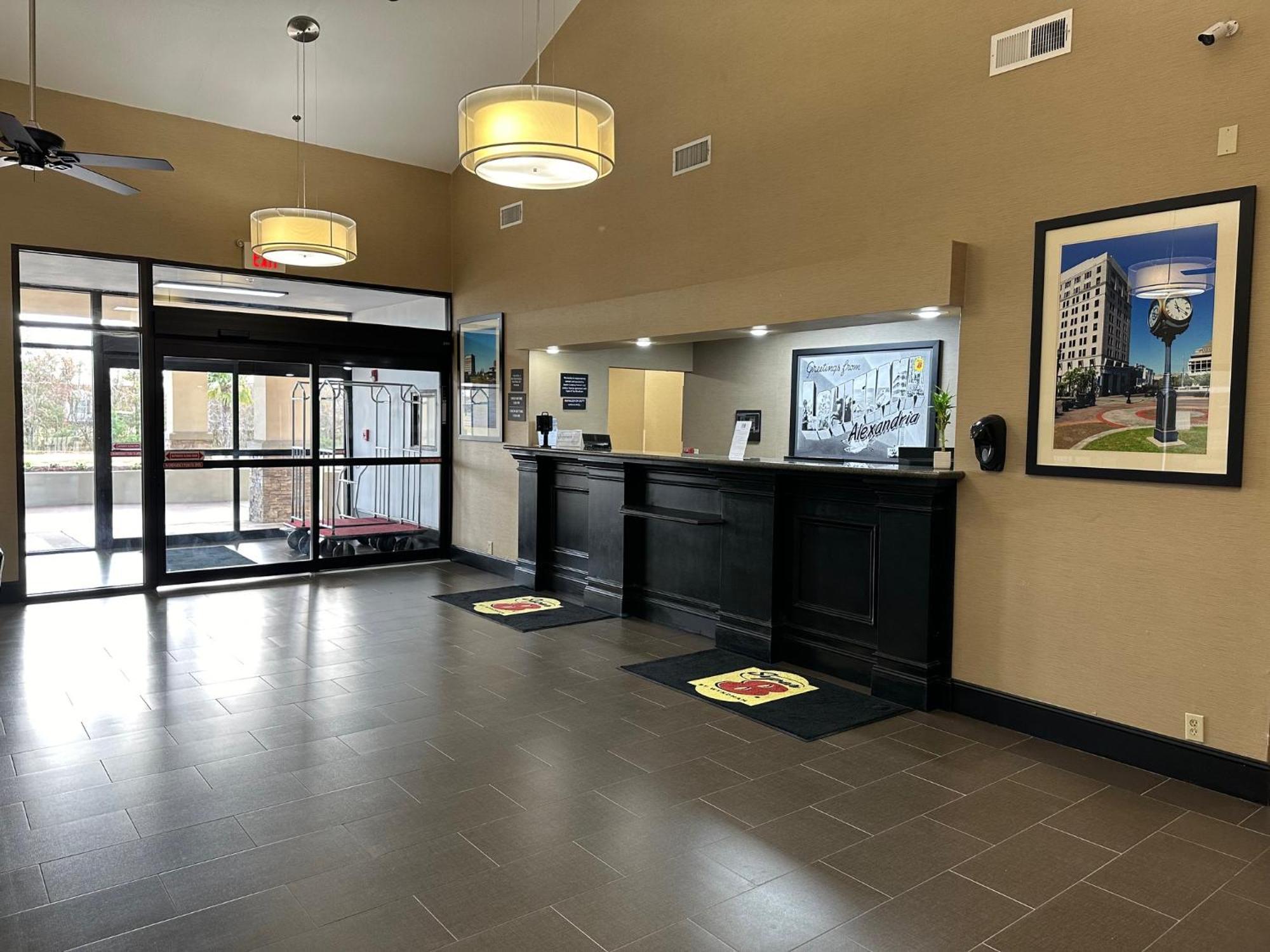 Econo Inn&suites