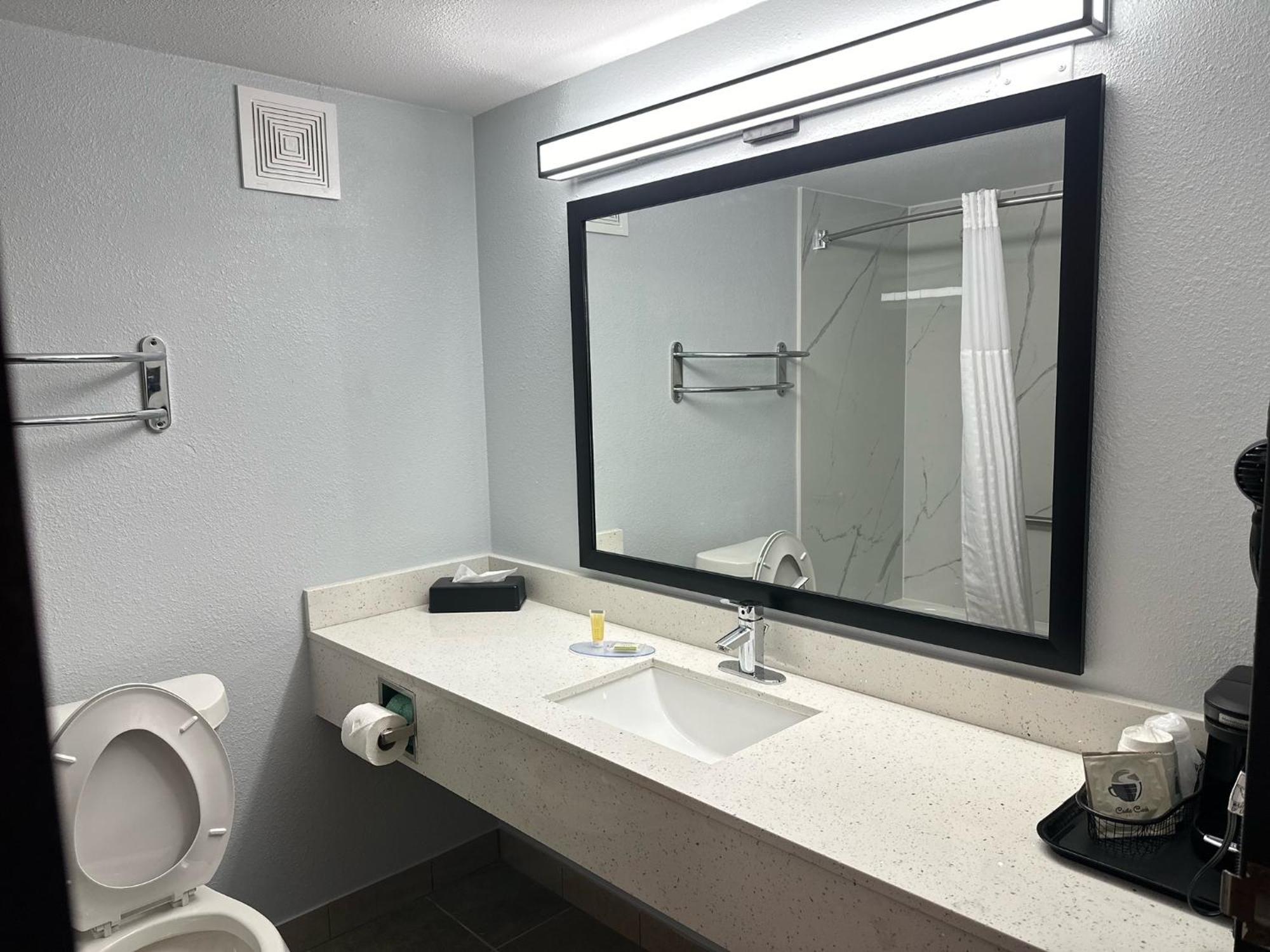 Hotel Econo Inn&suites Alexandria
