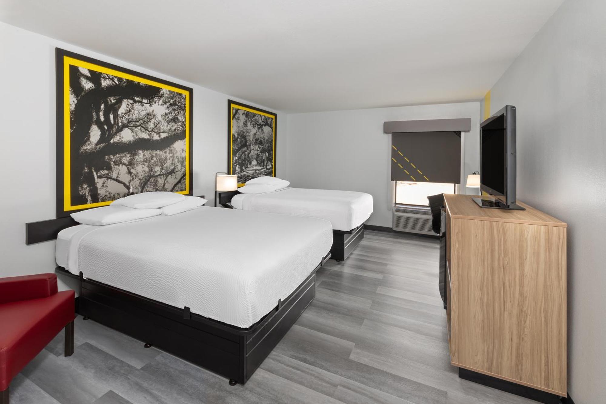 Econo Inn&suites