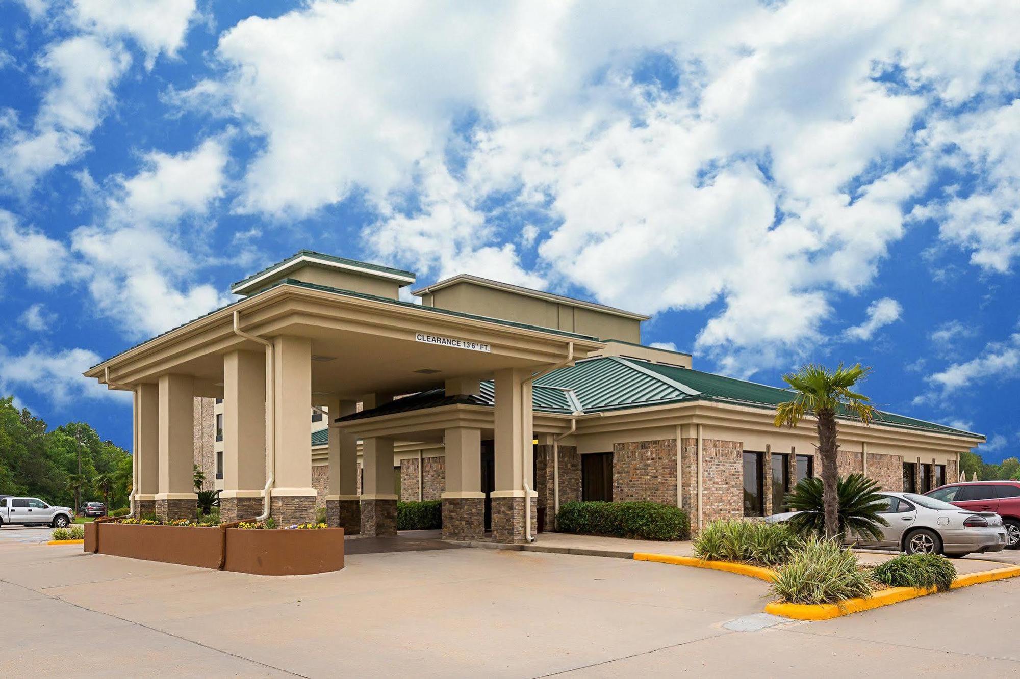 Econo Inn&suites 3*